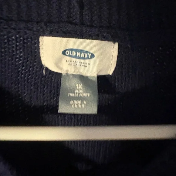 Old Navy Dark Blue Knit Sweater - Picture 2 of 7